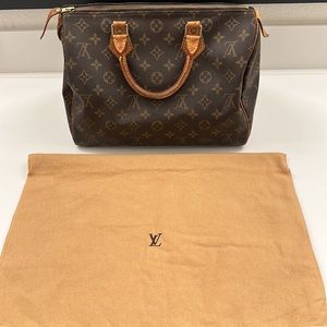 Authentic LV Speedy 30 with very little wear. She’s 30 years old now 🤩